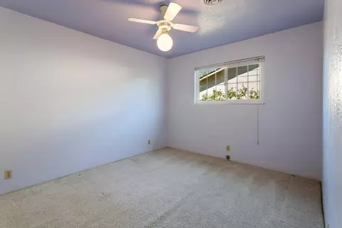 Bedroom - 5142 Huntington Dr, Redding, CA 96002 photo 6 of 8