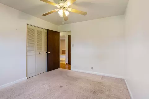 Bedroom - 5142 Huntington Dr, Redding, CA 96002 photo 5 of 8