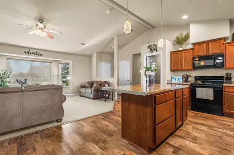 Other - 2606 Sapphire Ln, Anderson, CA 96007 photo 2 of 4