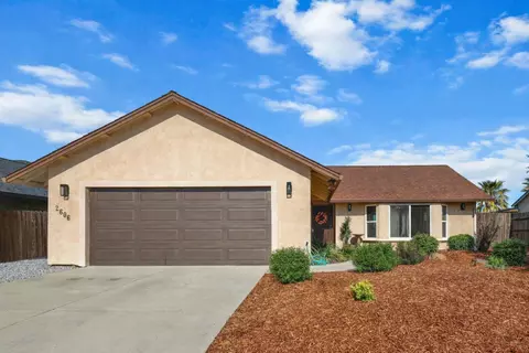 2606 Sapphire Ln, Anderson, CA 96007