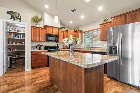Kitchen - 2606 Sapphire Ln, Anderson, CA 96007 photo 1 of 2