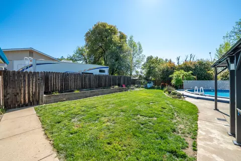 Exterior - 1991 Tiburon Dr, Redding, CA 96003 photo 5 of 12
