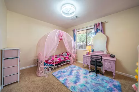 Bedroom - 1991 Tiburon Dr, Redding, CA 96003 photo 1 of 4