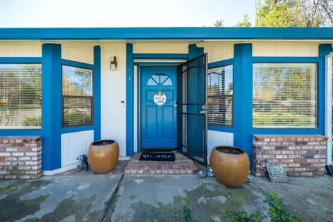 Entry Way - 1991 Tiburon Dr, Redding, CA 96003 photo 1 of 1