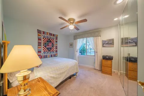 Bedroom - 17039 Jay Dee Ln, Anderson, CA 96007 photo 1 of 2