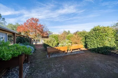Exterior - 17039 Jay Dee Ln, Anderson, CA 96007 photo 14 of 23