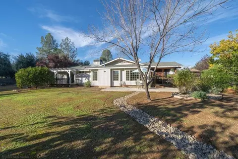 Exterior - 17039 Jay Dee Ln, Anderson, CA 96007 photo 12 of 23