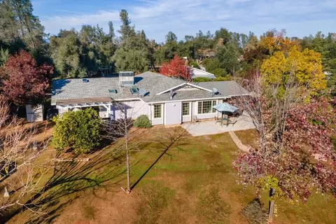 Exterior - 17039 Jay Dee Ln, Anderson, CA 96007 photo 22 of 23