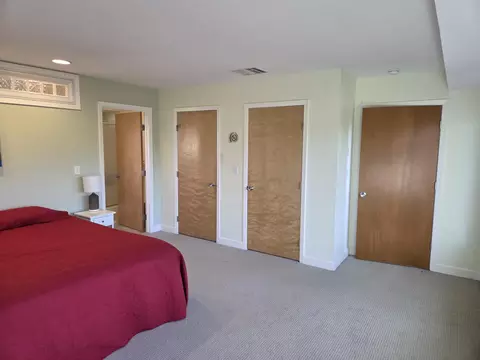 Bedroom - 8198 Green Acres Ln, Redding, CA 96002 photo 3 of 6