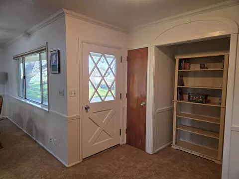 Entry Way - 8198 Green Acres Ln, Redding, CA 96002 photo 2 of 3