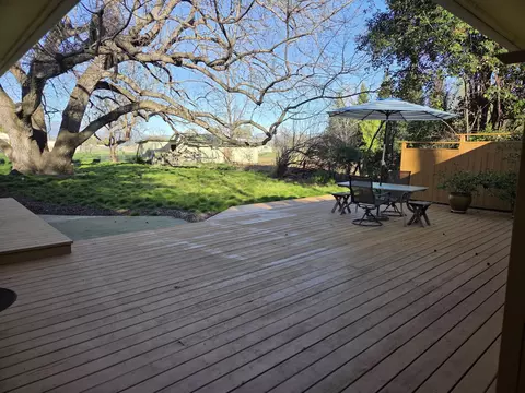 Exterior - 8198 Green Acres Ln, Redding, CA 96002 photo 10 of 20