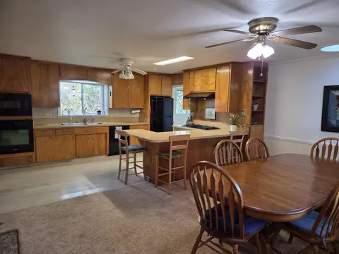 Kitchen - 8198 Green Acres Ln, Redding, CA 96002 photo 2 of 3