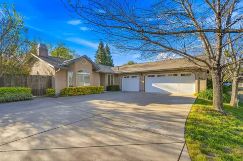 4540 Cerro Ln, Redding, CA 96001