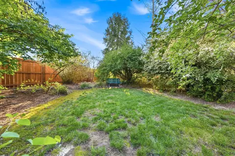 Exterior - 4540 Cerro Ln, Redding, CA 96001 photo 10 of 12