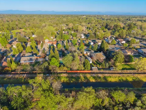 View/Area - 4540 Cerro Ln, Redding, CA 96001 photo 6 of 6