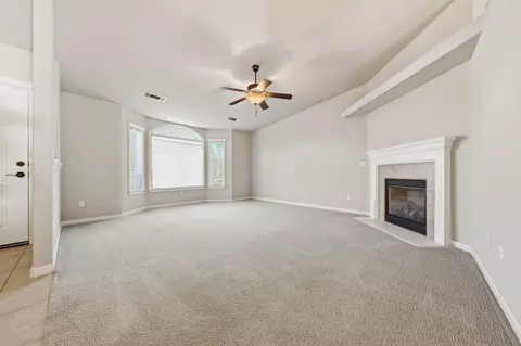 Living - 4540 Cerro Ln, Redding, CA 96001 photo 1 of 3