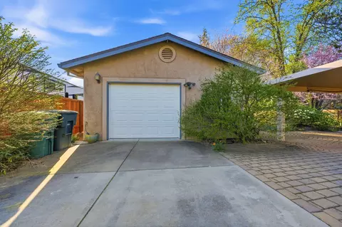 Other - 4540 Cerro Ln, Redding, CA 96001 photo 7 of 9