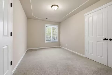 Bedroom - 4540 Cerro Ln, Redding, CA 96001 photo 2 of 5