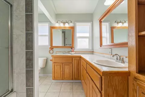 Bath - 5600 S Kidder Loop Loop, Etna, CA 96027 photo 1 of 4