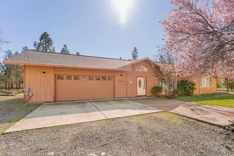 Exterior - 5600 S Kidder Loop Loop, Etna, CA 96027 photo 2 of 11