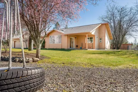 Exterior - 5600 S Kidder Loop Loop, Etna, CA 96027 photo 3 of 11