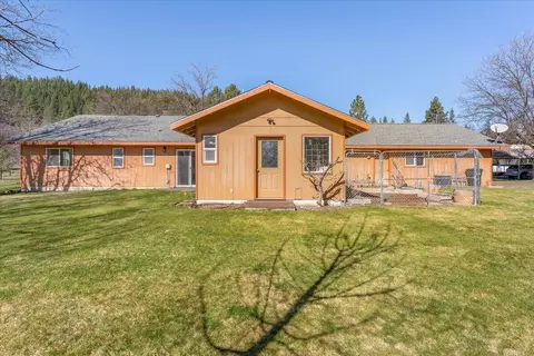 Exterior - 5600 S Kidder Loop Loop, Etna, CA 96027 photo 8 of 11