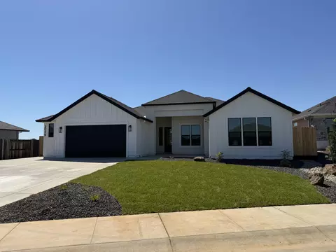 20179 Solomon Peak Dr, Anderson, CA 96007