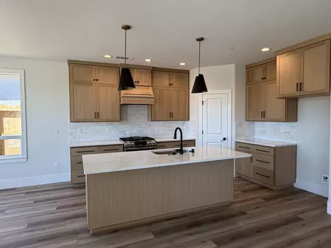20179 Solomon Peak Dr, Anderson, CA 96007 photo 5