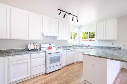Kitchen - 6951 Marvin Trl, Redding, CA 96001 photo 1 of 3