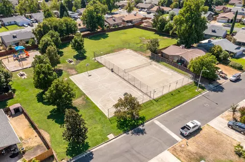 View/Area - 6951 Marvin Trl, Redding, CA 96001 photo 2 of 4
