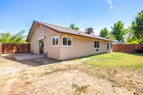 Exterior - 6951 Marvin Trl, Redding, CA 96001 photo 6 of 10