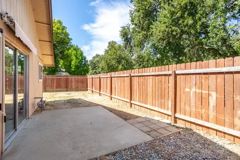 Exterior - 6951 Marvin Trl, Redding, CA 96001 photo 5 of 10