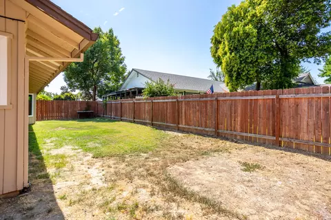 Exterior - 6951 Marvin Trl, Redding, CA 96001 photo 2 of 10