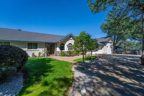 14945 Caylor Ln, Red Bluff, CA 96080