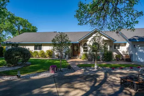 Exterior - 14945 Caylor Ln, Red Bluff, CA 96080 photo 4 of 14