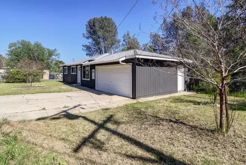 4525 Enchanted Way, Redding, CA 96001 photo 4