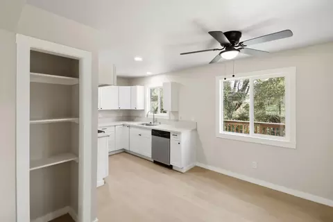 4525 Enchanted Way, Redding, CA 96001 photo 8
