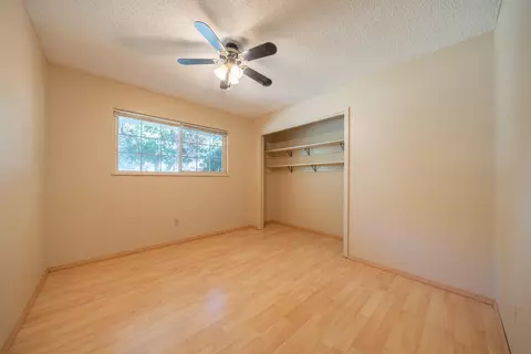 Bedroom - 6908 Riata Dr, Redding, CA 96002 photo 1 of 8