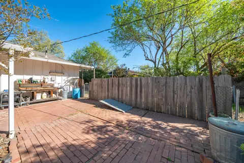 Exterior - 6908 Riata Dr, Redding, CA 96002 photo 29 of 31