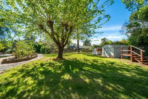 Exterior - 6908 Riata Dr, Redding, CA 96002 photo 8 of 31