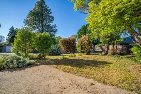 Exterior - 1953 Cameo Ct, Redding, CA 96002 photo 3 of 14