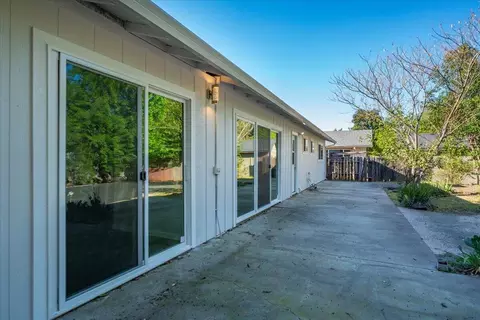 Exterior - 1953 Cameo Ct, Redding, CA 96002 photo 5 of 14