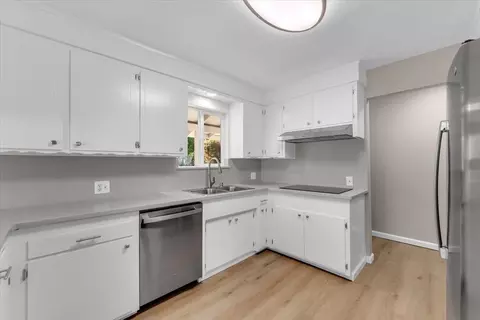 Kitchen - 1953 Cameo Ct, Redding, CA 96002 photo 1 of 4