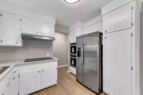 Kitchen - 1953 Cameo Ct, Redding, CA 96002 photo 2 of 4