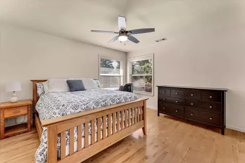 Bedroom - 416 Arbor Pl, Redding, CA 96001 photo 3 of 4