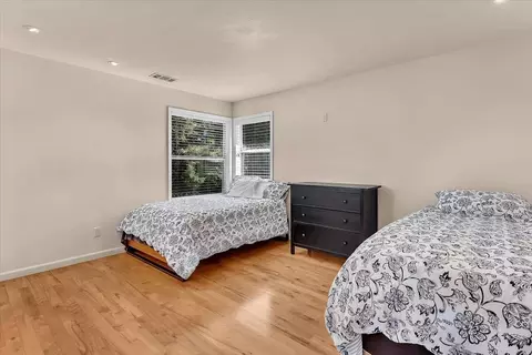 Bedroom - 416 Arbor Pl, Redding, CA 96001 photo 4 of 4