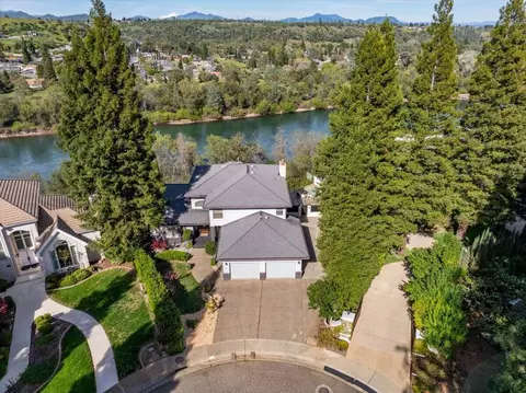 View/Area - 416 Arbor Pl, Redding, CA 96001 photo 3 of 4