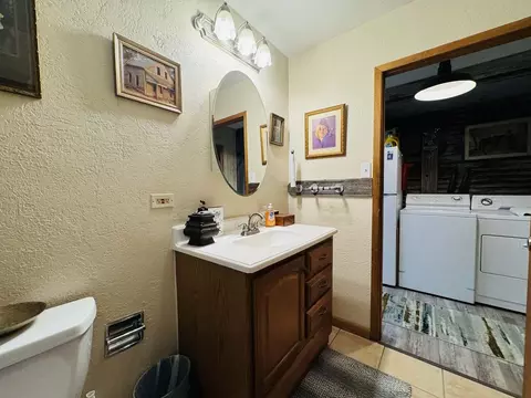 Bath - 7556 Red Eagle, Shingletown, CA 96088 photo 1 of 3