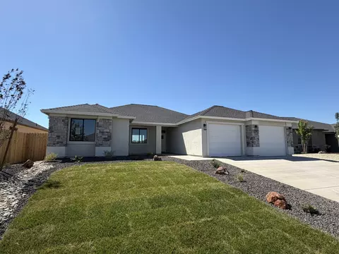 20175 Solomon Peak Dr, Anderson, CA 96007