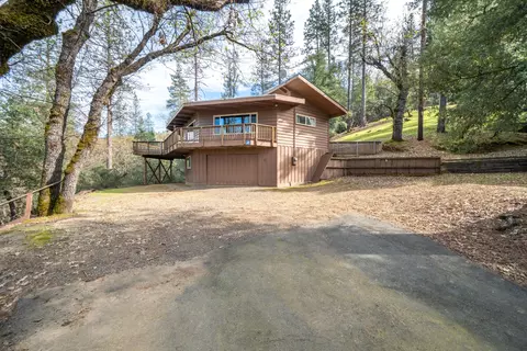 18705 Lower Salt Creek Rd, Lakehead, CA 96051